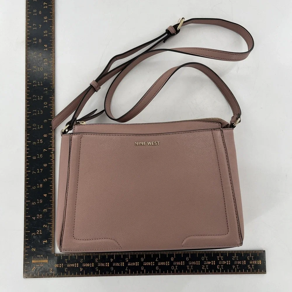 Nine West Shayden Jet Set Crossbody Begonia Dusty Rose‎ Mauve Pastel Pink Bag